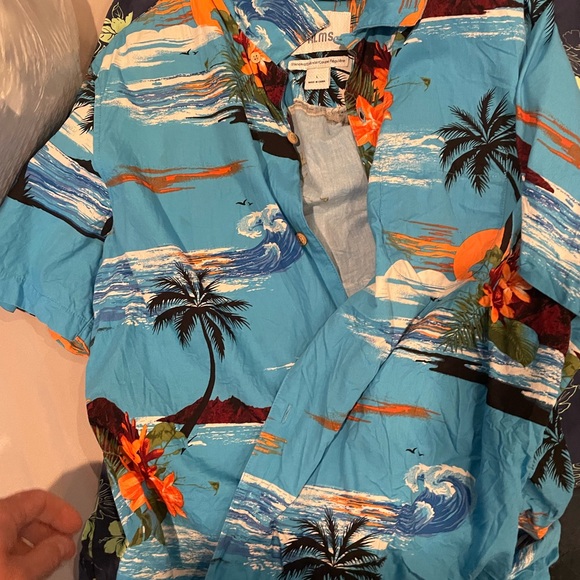 28 Palms Hawaiian shirts (size large, lot of 3) - Picture 3 of 4